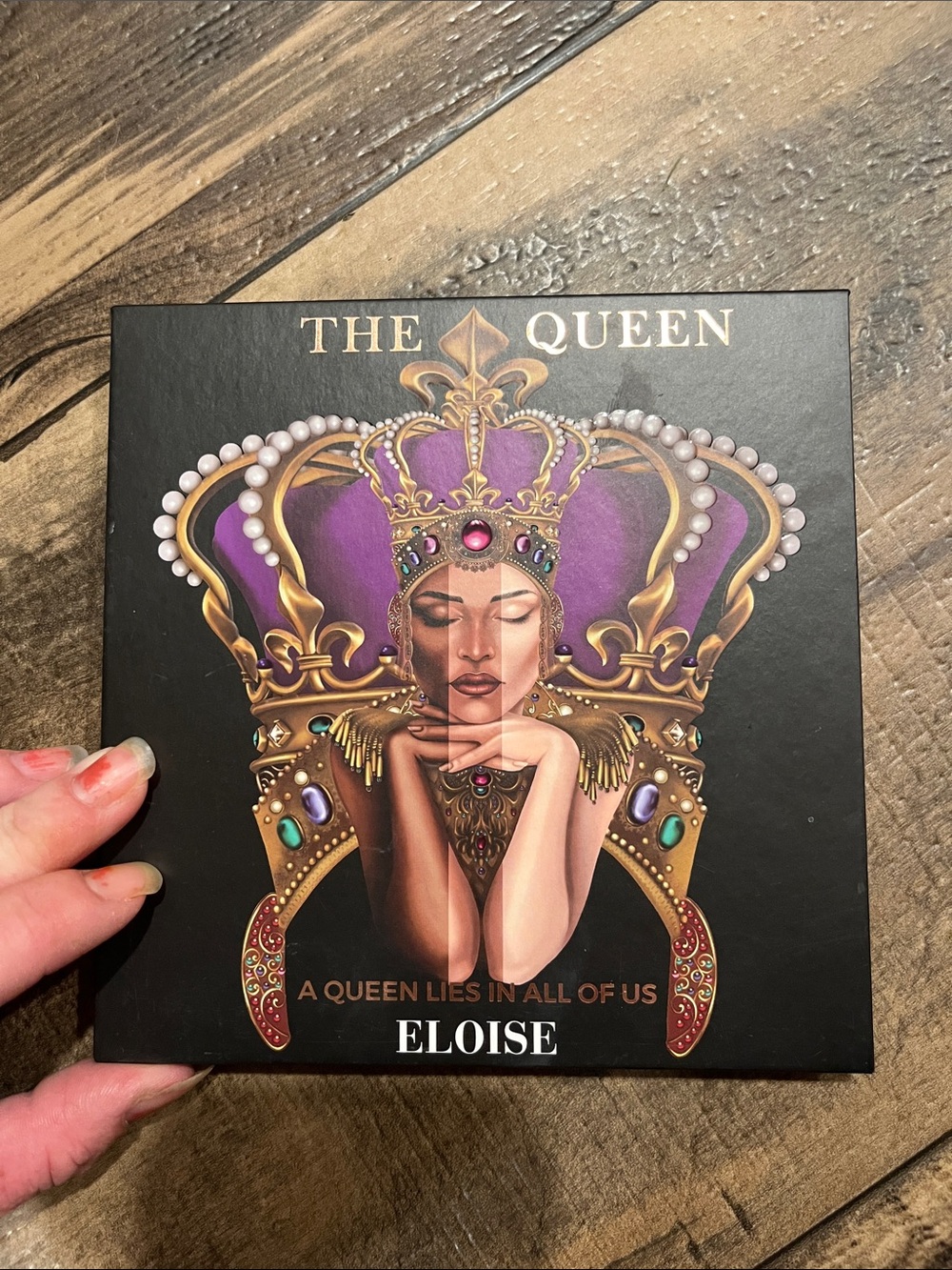 The Queen eyeshadow palette by Eloise